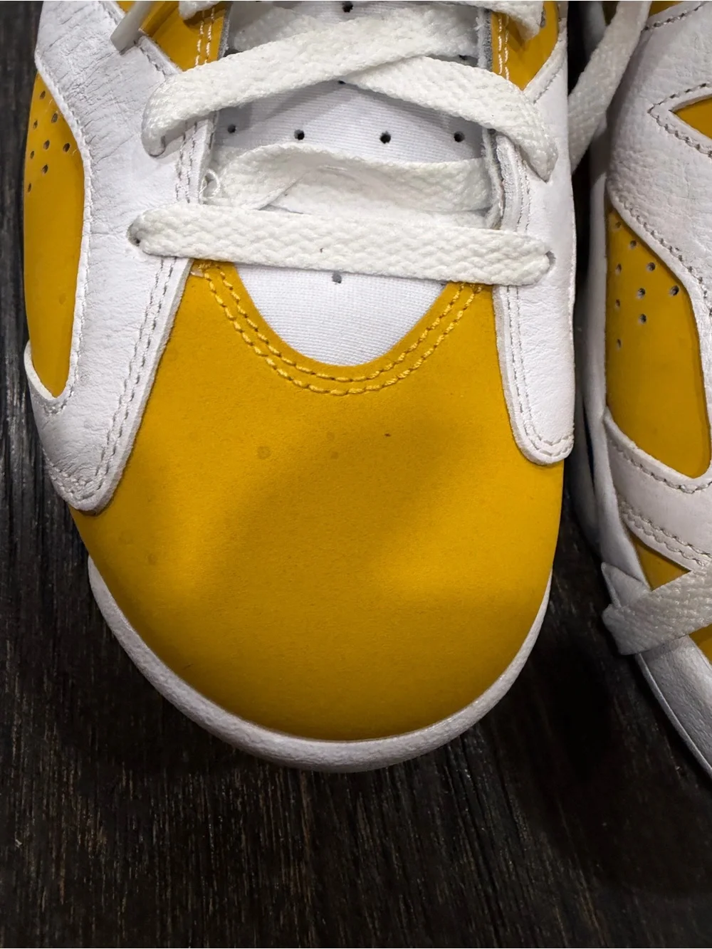 Nike Air Jordan 6 Retro Yellow Ochre Mens size 10